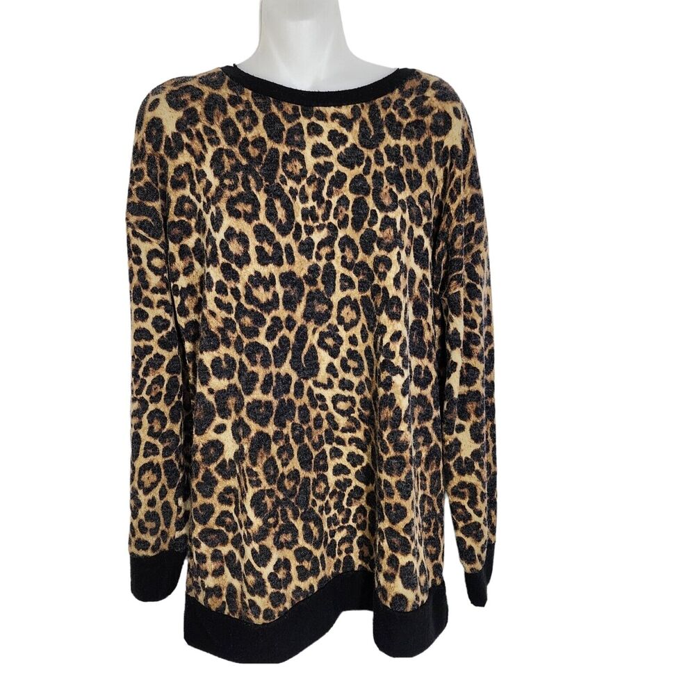BomBom Womens Sweatshirt Medium Animal Print Long Sleeve Crew Neck Pullover Knit